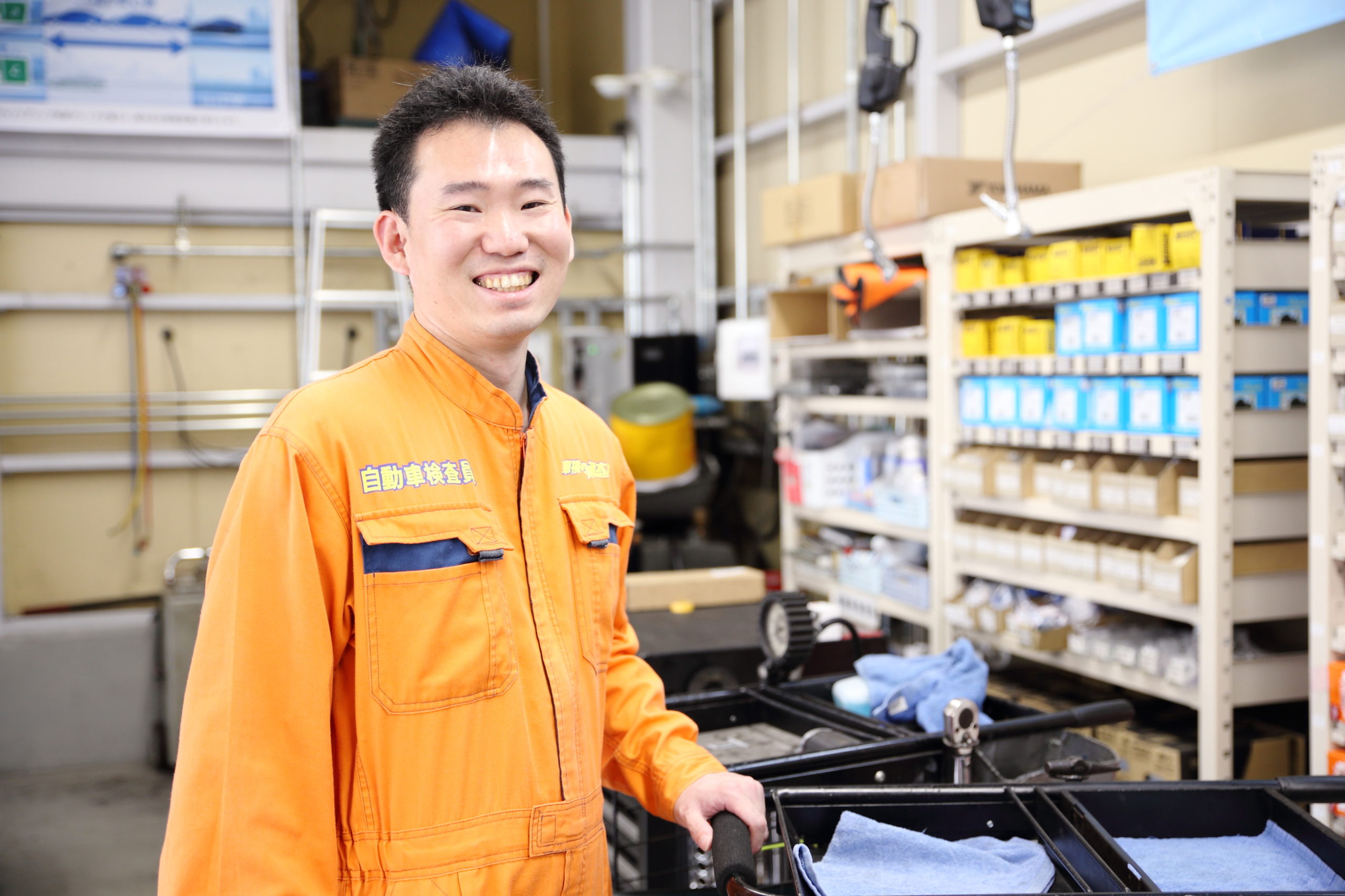 車検の速太郎 三鷹店・工場長／2010年入社 小松さん – ヤマヒロ株式